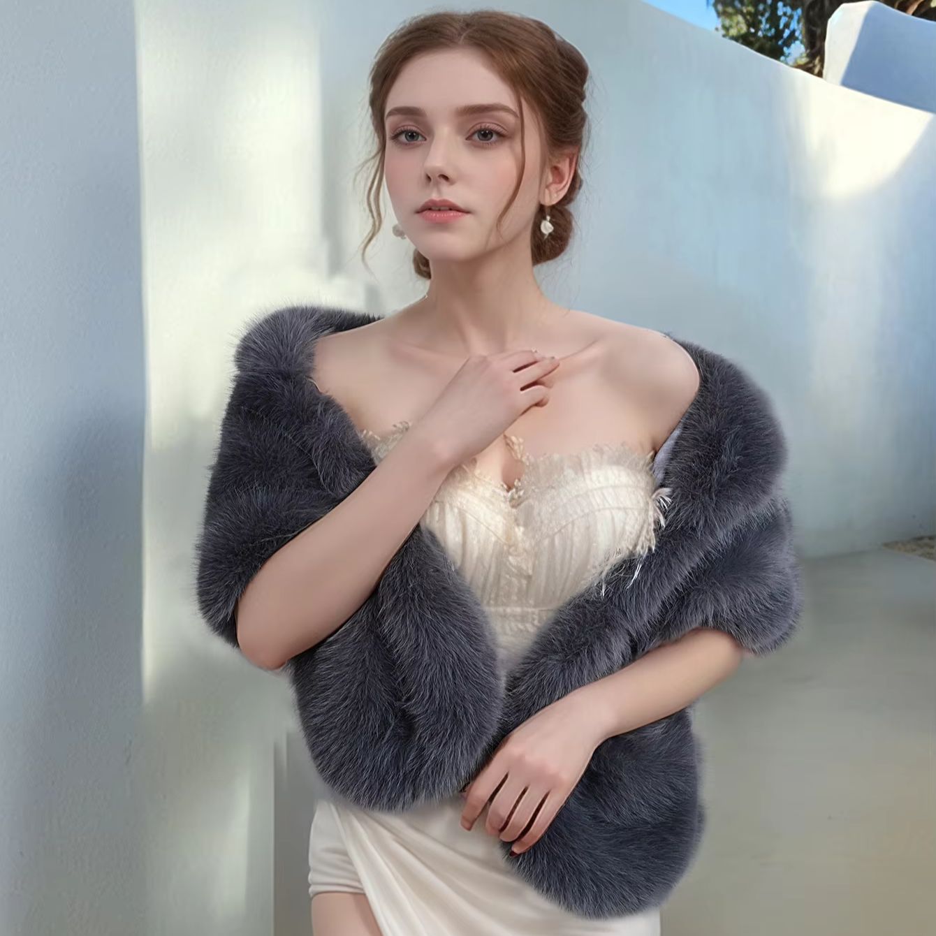 Um Xale Feminino de Moda em Po - Event Suppliers avaliação e preço